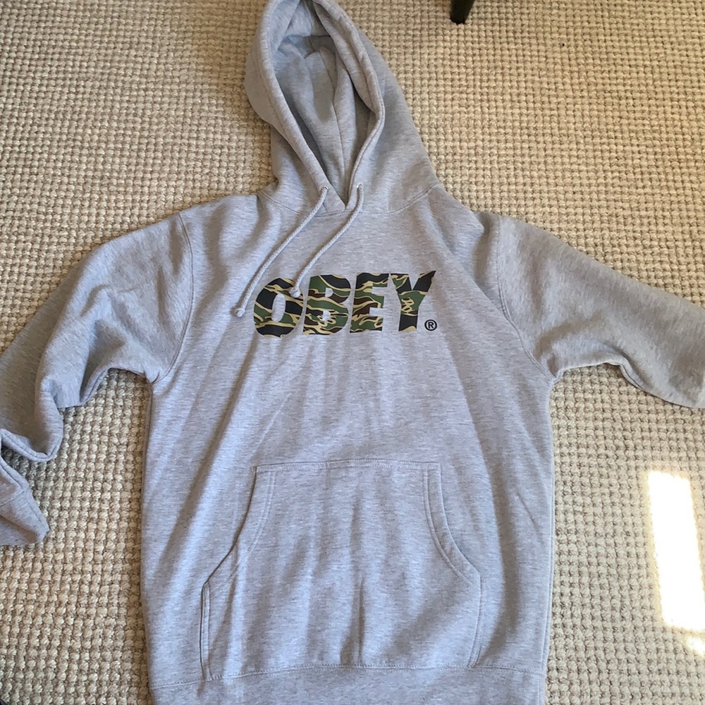 Men’s Obey Camouflage Gray Sweatshirt